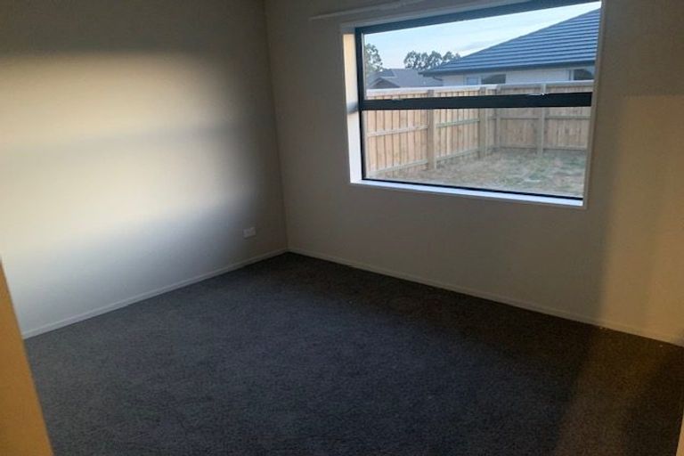 Photo of property in 8/28 Westgate Drive, Westgate, Auckland, 0614