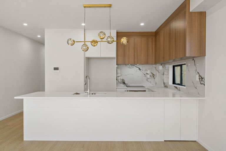 Photo of property in 12 Kapeta Lane, Karaka, 2113