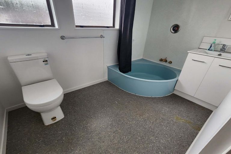 Photo of property in 14a Mossburn Grove, Kelson, Lower Hutt, 5010