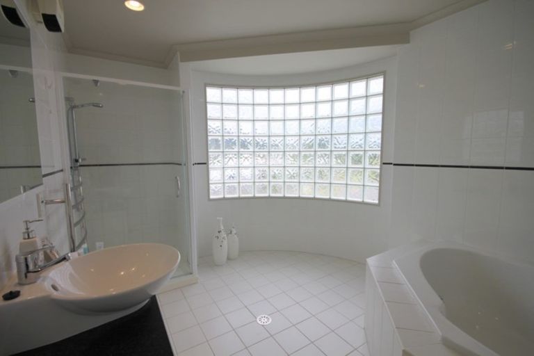 Photo of property in 6d The Dunes, Pauanui, Hikuai, 3579