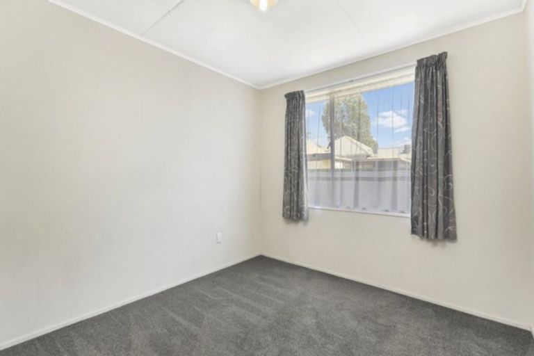 Photo of property in 2/32 Sylvan Street, Hillmorton, Christchurch, 8024