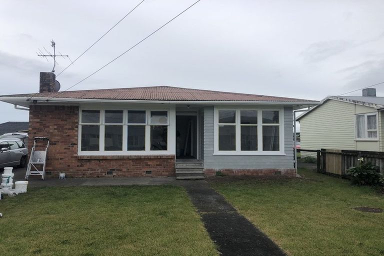 Photo of property in 33 Johnstones Road, Otara, Auckland, 2023