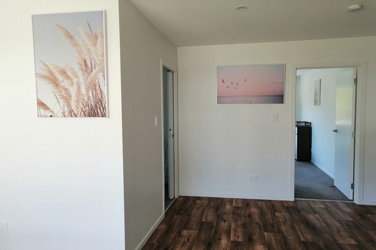 Photo of property in 3 Julia Place, Totara Vale, Auckland, 0629