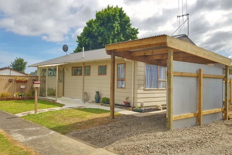 Photo of property in 5 Matipo Street, Levin, 5510