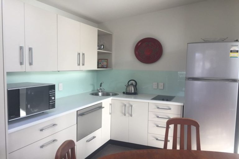 Photo of property in 74 Princes Street, Northcote Point, Auckland, 0627