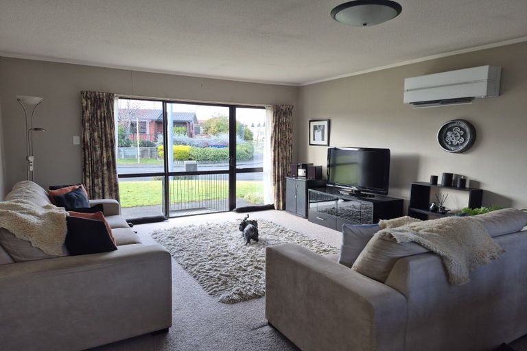 Photo of property in 1 Donald Ross Place, Te Anau, 9600