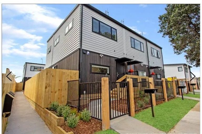 Photo of property in 3/3 Rimu Road, Mangere Bridge, Auckland, 2022