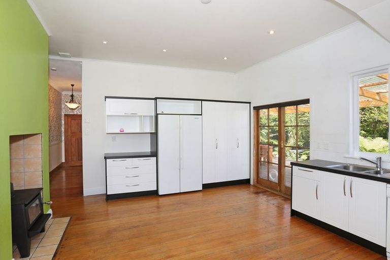 Photo of property in 390 Featherston Street, Palmerston North, 4414