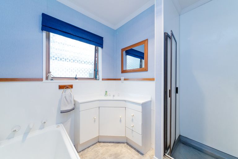 Photo of property in 6 Paradise Place, Milson, Palmerston North, 4414