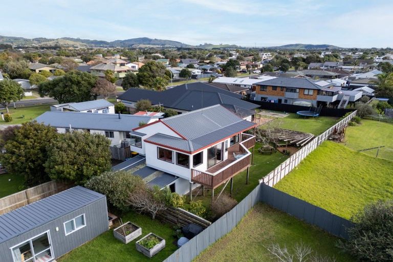 Photo of property in 197 Dickson Road, Papamoa Beach, Papamoa, 3118