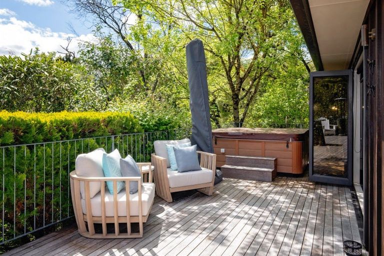 Photo of property in 5 Keith Sands Grove, Havelock North, 4130