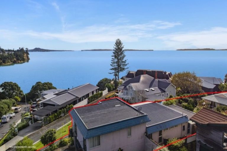 Photo of property in 11 Rangitoto View Road, Cockle Bay, Auckland, 2014