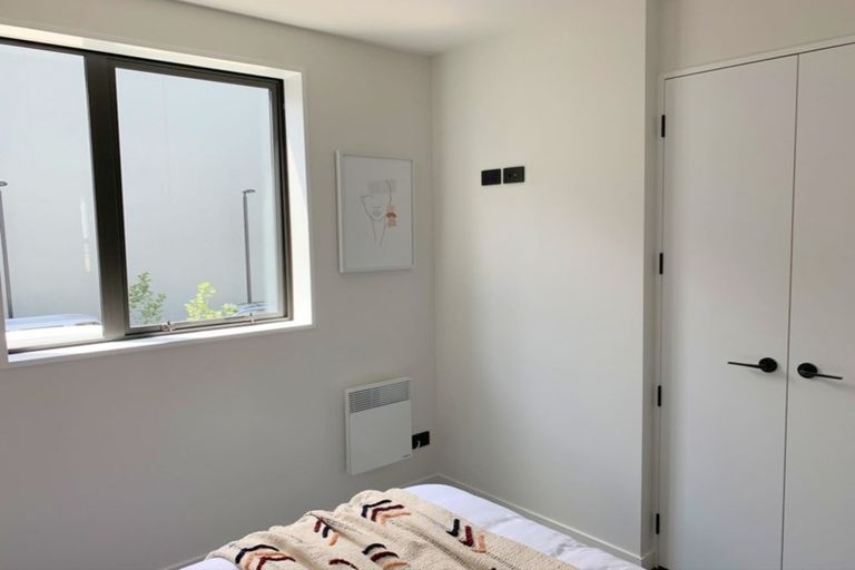 Photo of property in 11 Taggart Place, Sockburn, Christchurch, 8042