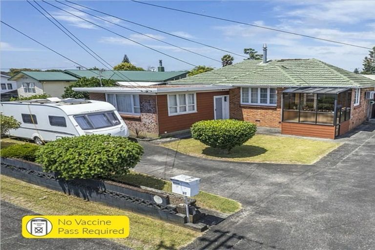 Photo of property in 37 Gloucester Road, Manurewa, Auckland, 2102