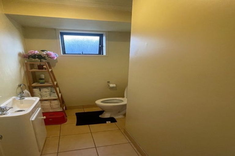 Photo of property in 45 Stratford Road, Manurewa, Auckland, 2105