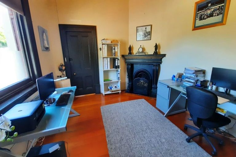 Photo of property in 21 Ross Place, Lawrence, 9532