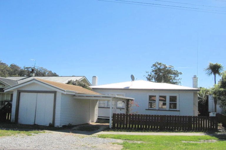 Photo of property in 15 Dickson Street, Kaiti, Gisborne, 4010