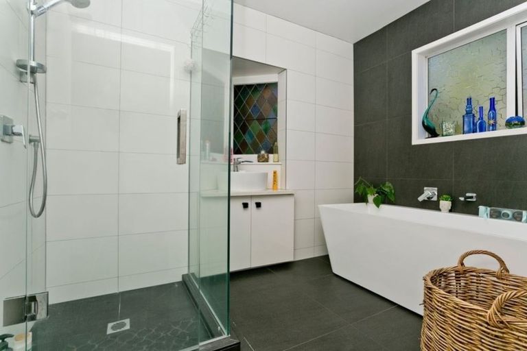Photo of property in 79 Hadfield Street, Beach Haven, Auckland, 0626