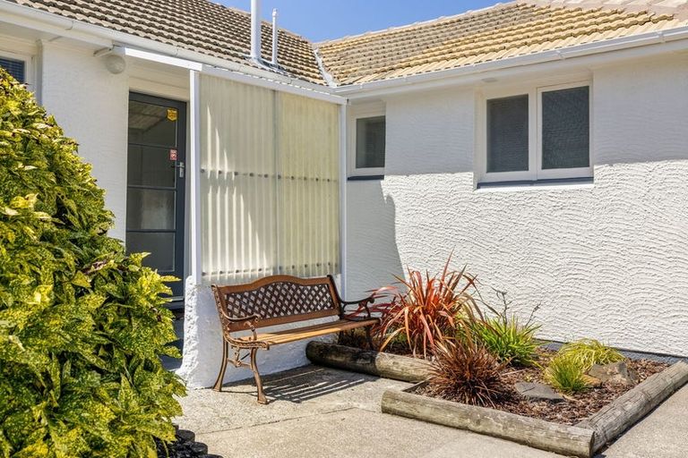 Photo of property in 19 Tirangi Street, Hei Hei, Christchurch, 8042