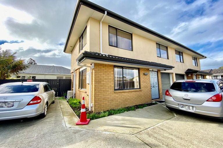 Photo of property in 35 Coronation Road, Papatoetoe, Auckland, 2025