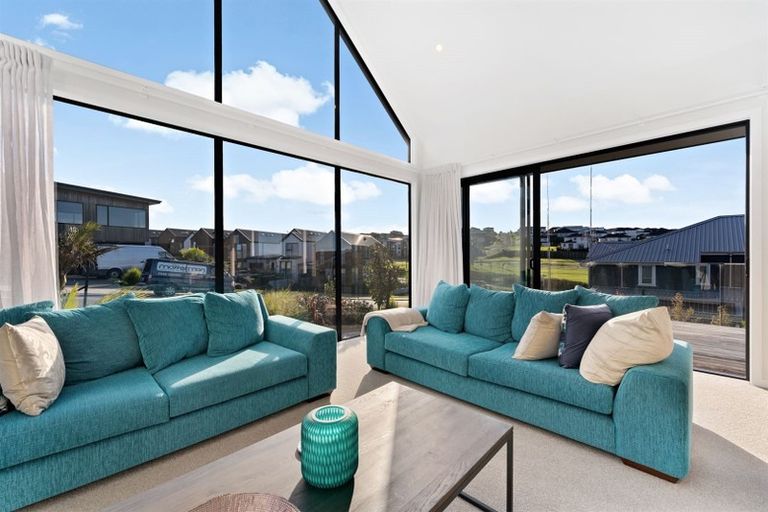 Photo of property in 2 Jardin Court, Silverdale, 0932