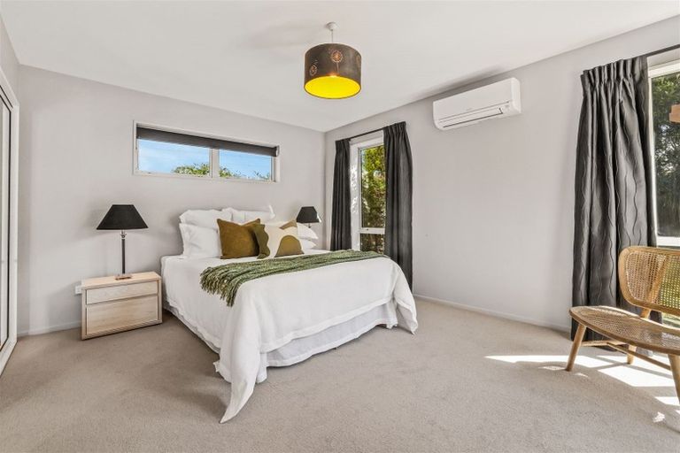 Photo of property in 22 Wendy Place, Heathcote Valley, Christchurch, 8022