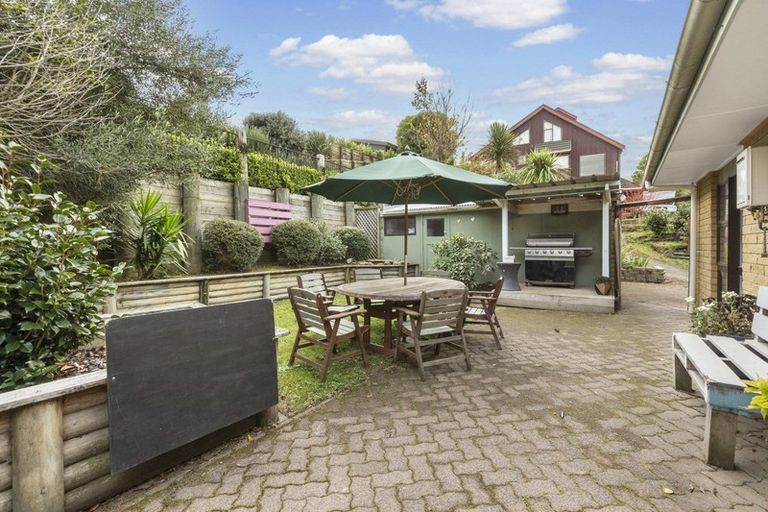 Photo of property in 17 Esmae Place, Dinsdale, Hamilton, 3204