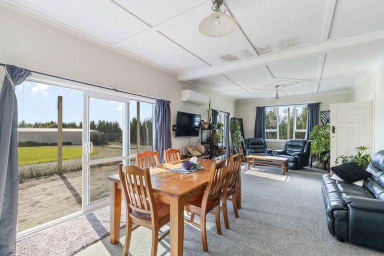 Photo of property in 77 Matarikoriko Road, Brixton, Waitara, 4382