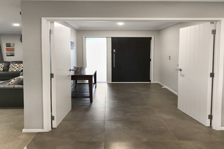 Photo of property in 50 Intrepid Crescent, Beachlands, Auckland, 2018