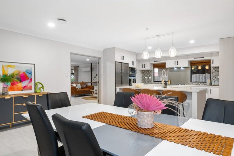 Photo of property in 22 Hoyte Place, Pukehangi, Rotorua, 3015