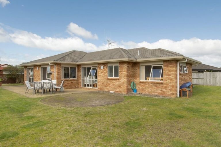 Photo of property in 12 Palomino Place, Papamoa Beach, Papamoa, 3118