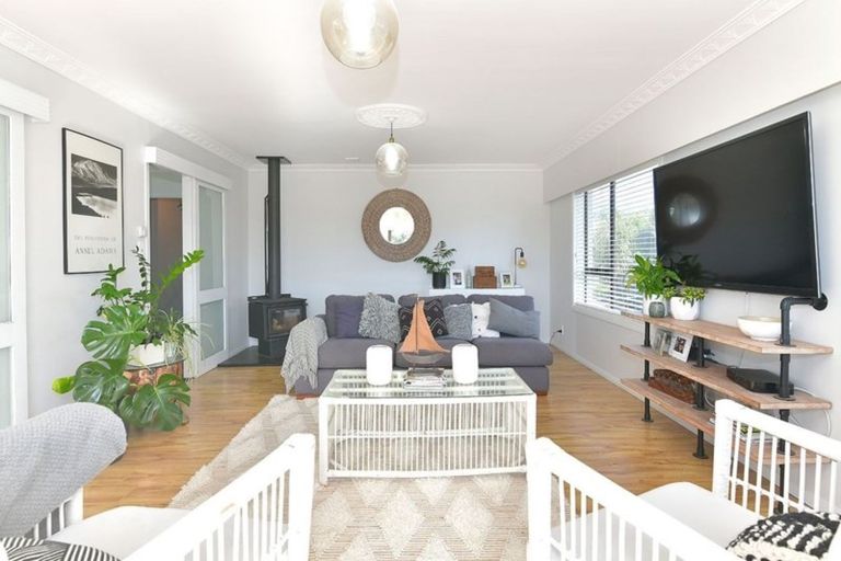 Photo of property in 8 Sunrise Boulevard, Snells Beach, 0920