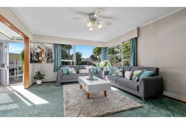 Photo of property in 18 Carina Crescent, Torbay, Auckland, 0630