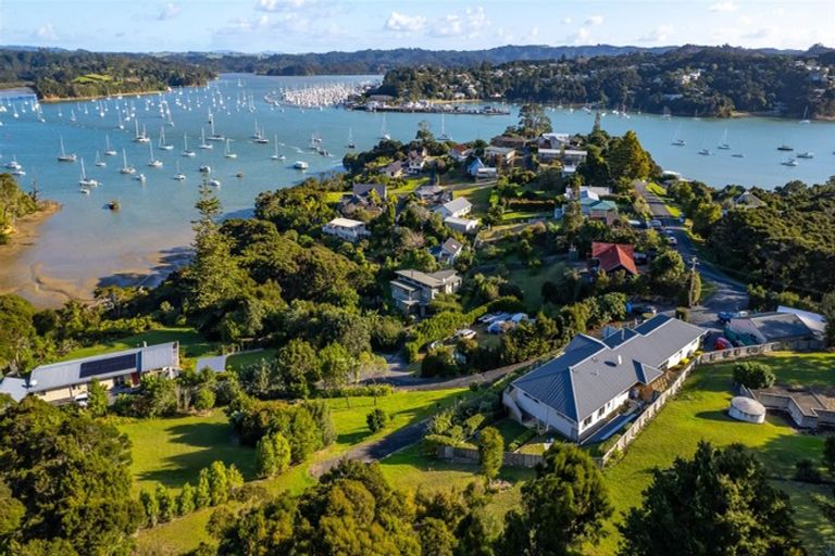 Photo of property in 5 Deeming Road, Okiato, Russell, 0272