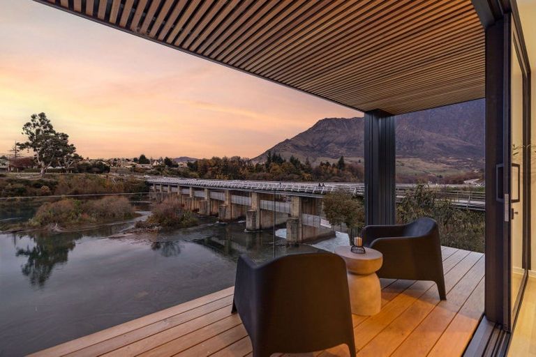 Photo of property in 11b William Rees Place, Kawarau Falls, Queenstown, 9300