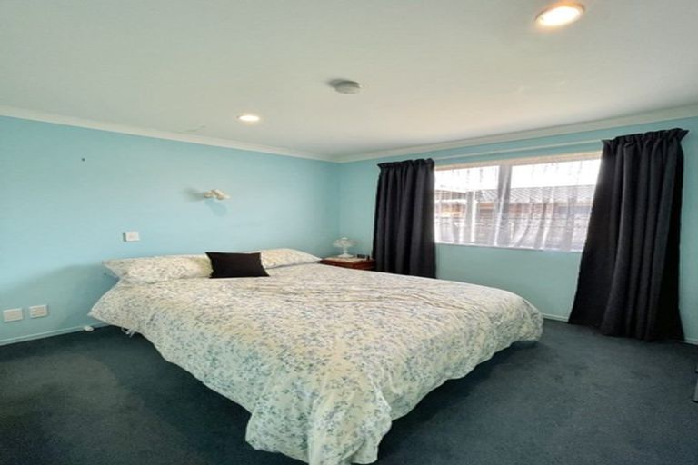 Photo of property in 17 Phar Lap Grove, Trentham, Upper Hutt, 5018