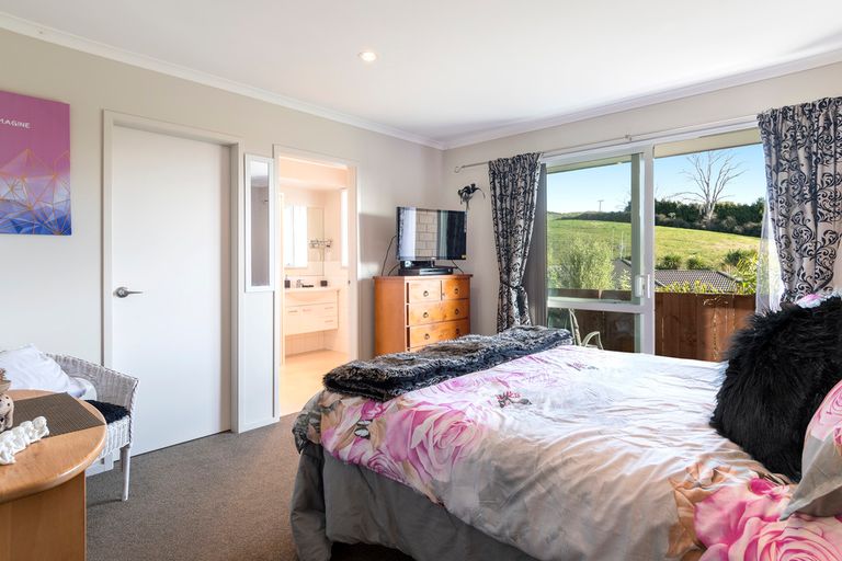 Photo of property in 23 Falcon Drive, Welcome Bay, Tauranga, 3112