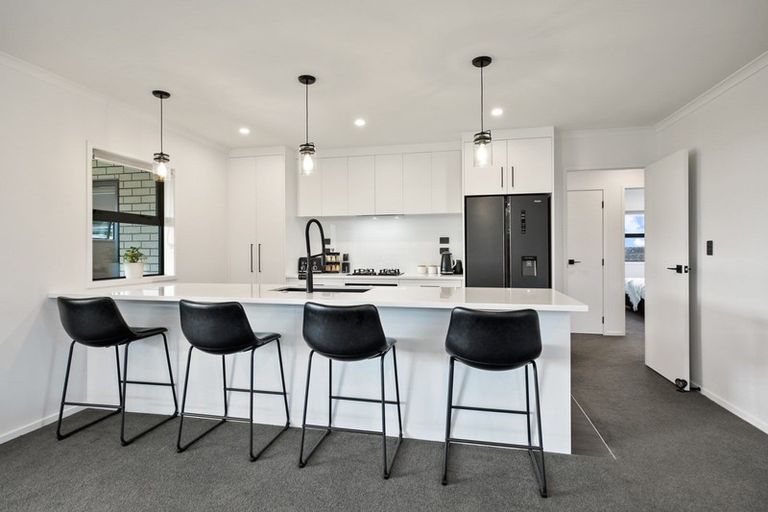 Photo of property in 8a Portal Crescent, Beerescourt, Hamilton, 3200