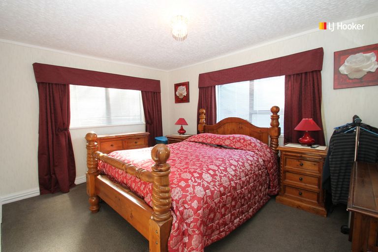 Photo of property in 31 Queen Street, Brighton, Dunedin, 9035
