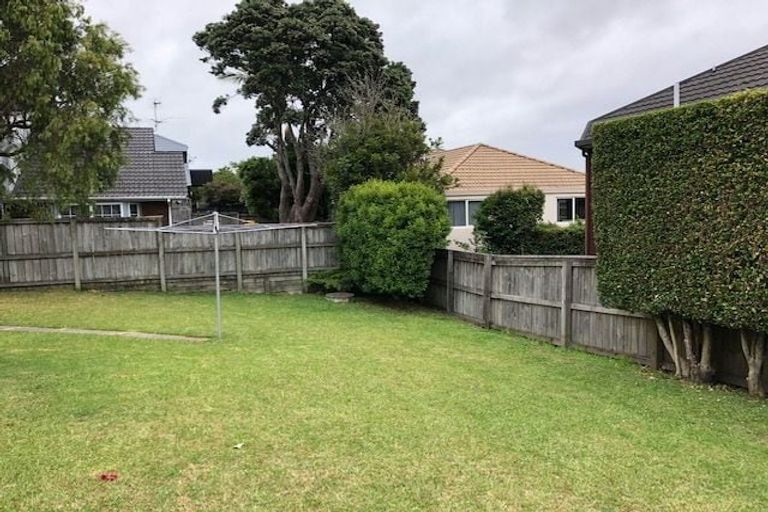Photo of property in 3/21 Jutland Road, Hauraki, Auckland, 0622