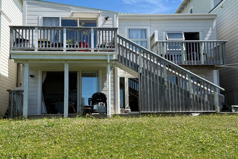 Photo of property in 59 Pirie Street, Mount Victoria, Wellington, 6011