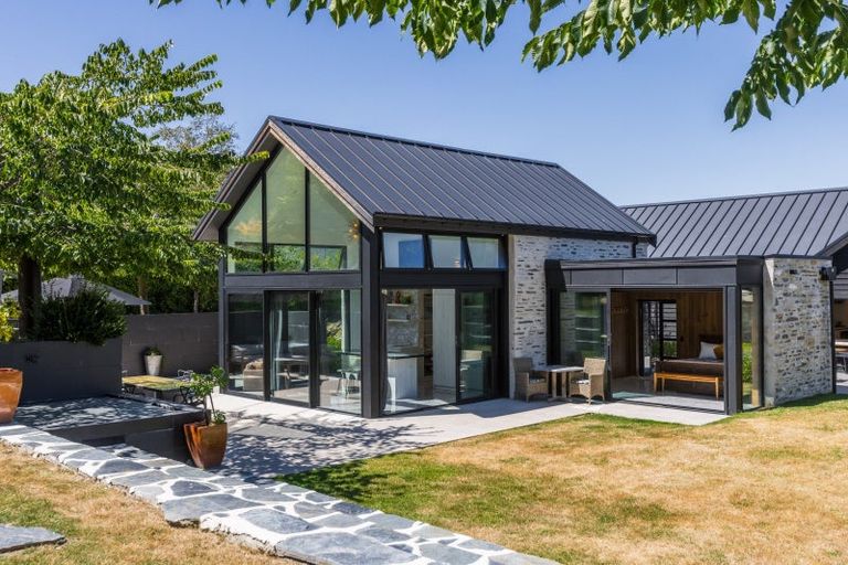 Photo of property in Butel Park, 15 Essex Avenue, Arrowtown, 9302