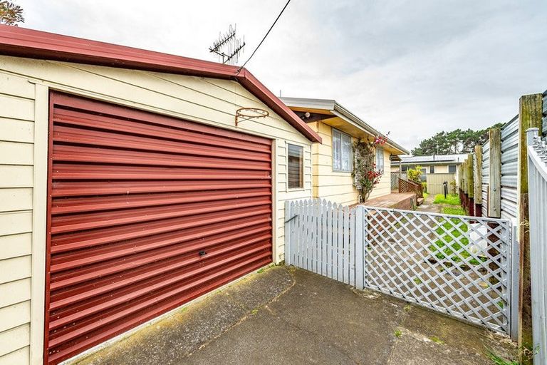 Photo of property in 57a Mosston Road, Castlecliff, Whanganui, 4501