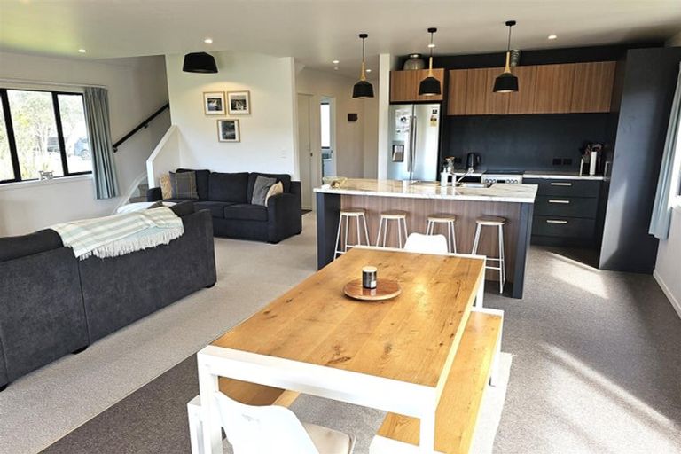 Photo of property in 135 Harbour Drive, Matarangi, Whitianga, 3592