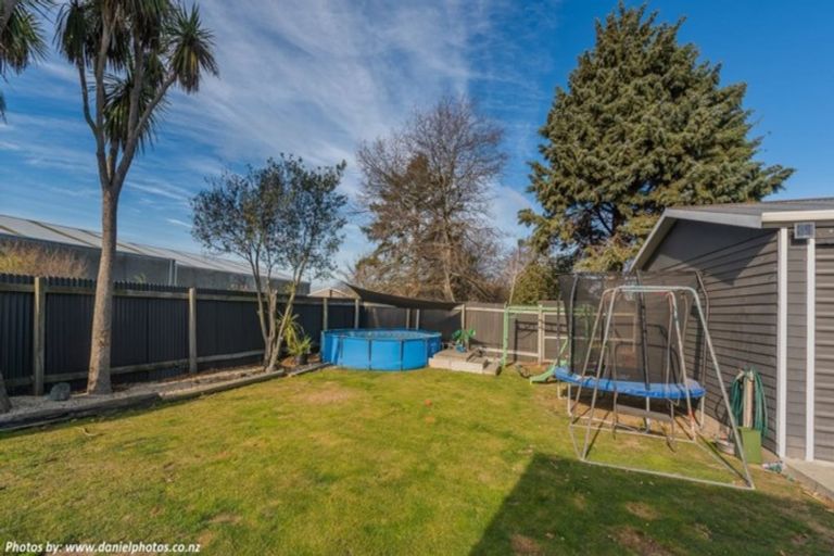 Photo of property in 12 Leeston Lake Road, Leeston, 7632