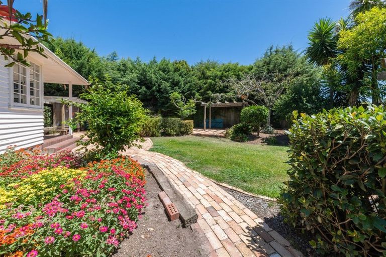 Photo of property in 12 Tane Street, New Lynn, Auckland, 0600