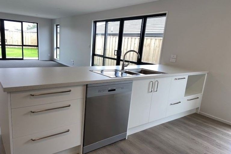 Photo of property in 33 Wakefield Drive, Rolleston, 7615