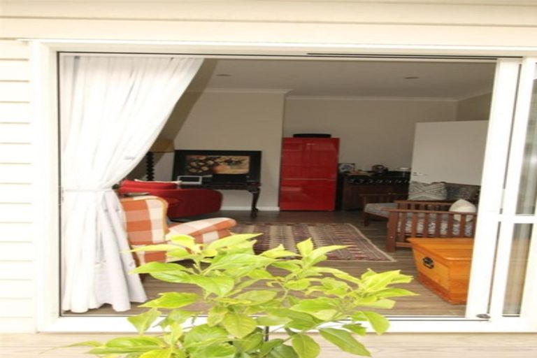 Photo of property in 12 Paso Fino Crescent, Karaka, Papakura, 2113