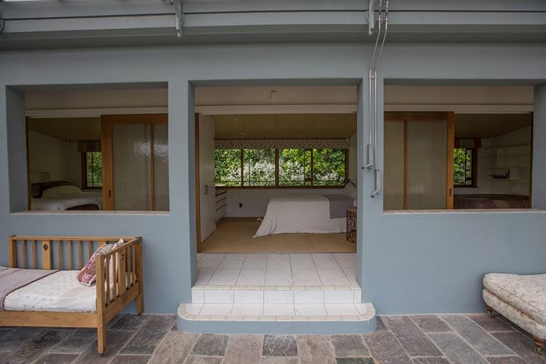 Photo of property in 1229 South Head Road, South Head, Helensville, 0874