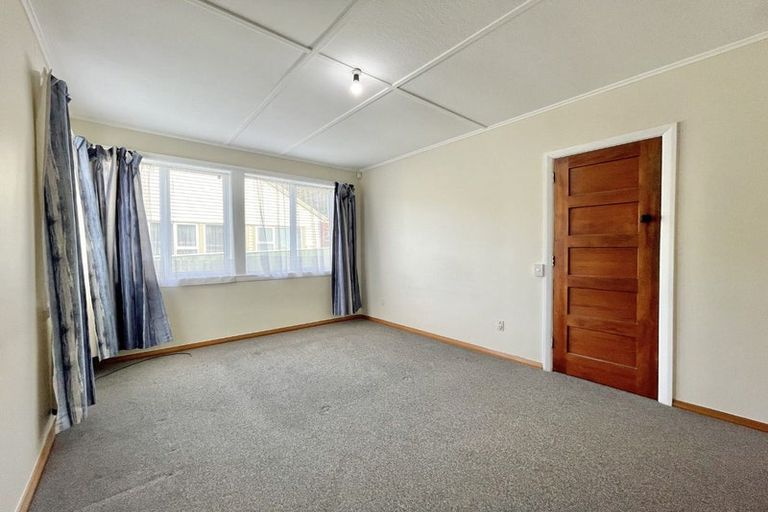 Photo of property in 5 Ingram Street, Naenae, Lower Hutt, 5011